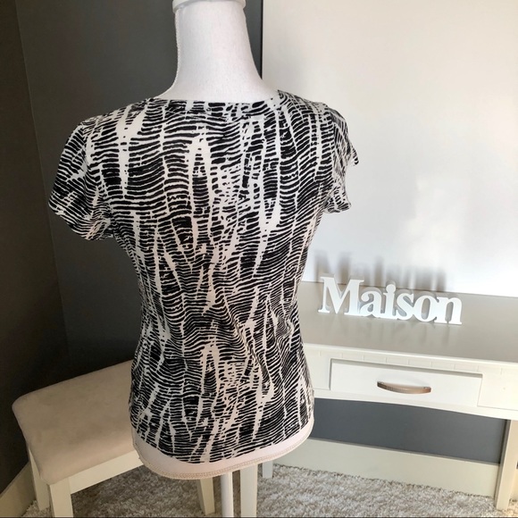 Zebra Print Top - Picture 4 of 5